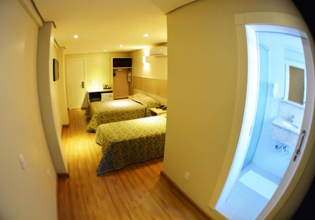 Golden Hotel - O Mais Central - Pet Friendly Chapeco Phòng bức ảnh